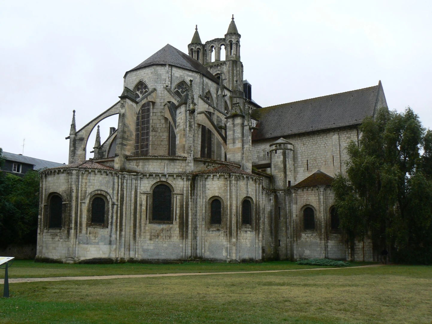 lieu de sortie en famille sous la pluie poitiers