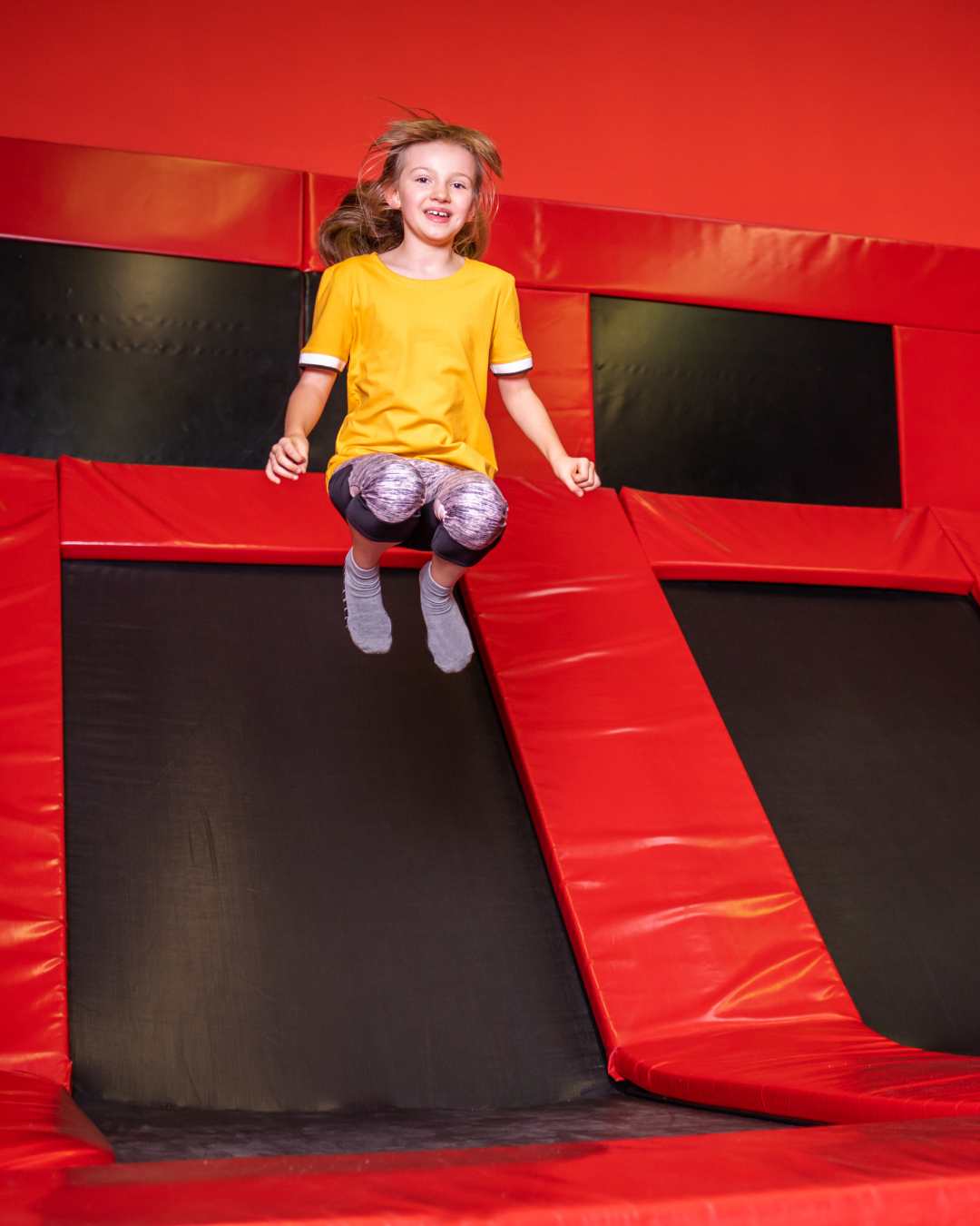 Enfants trampoline aire jeux couverte Poitiers hiver